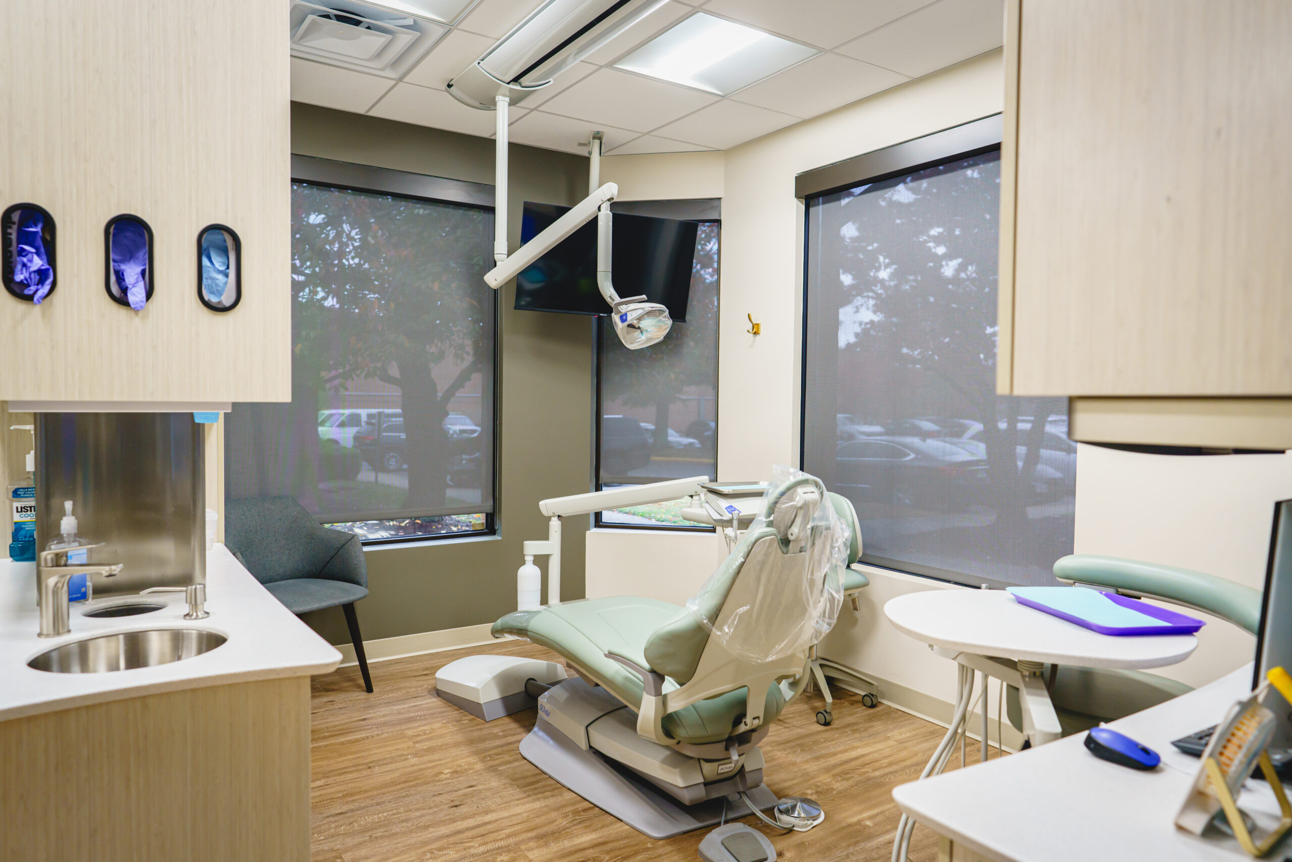 Fox Family Dentistry Modern Dental Office 66400 Dental treatment room with chair at Fox Family Dentistry in Springfield and Burke, VA